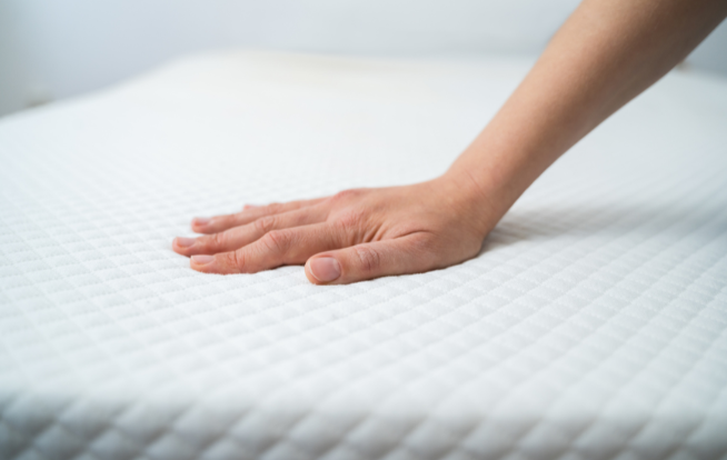 Podľa akých parametrov vybrať správny matrac, aby vyhovovala vášmu telu