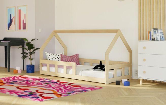 Akú posteľ vybrať pre svoje dieťa: domčekovú alebo klasickú detskú?