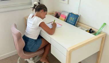 Otázky a odpovede: Ako školákovi správne zariadiť študijný kútik?