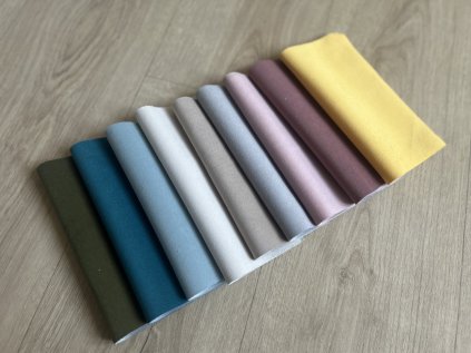 Vzorkovník zamatových látok pre nástenné čalúnené panely