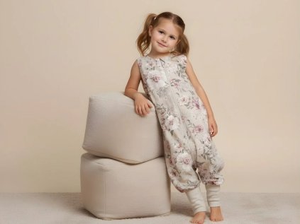 25599 lehky spaci pytel s nohavicemi kvety