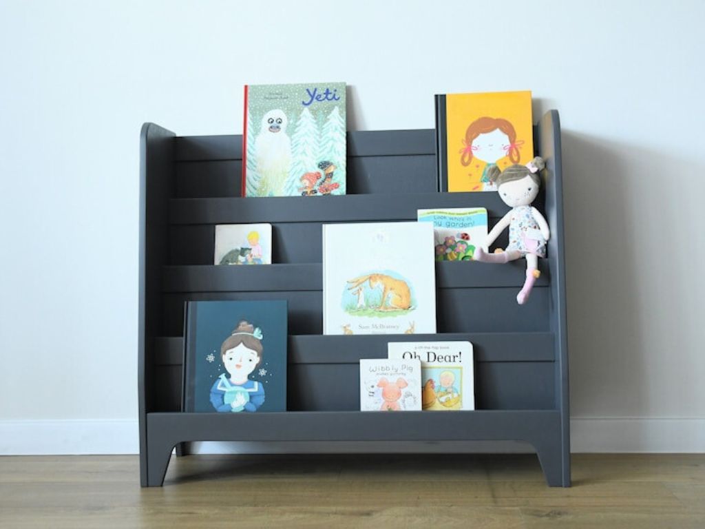 E-shop Montessori knižnica do detskej izby s počítadlom Zvoľte farbu: Tmavo sivá