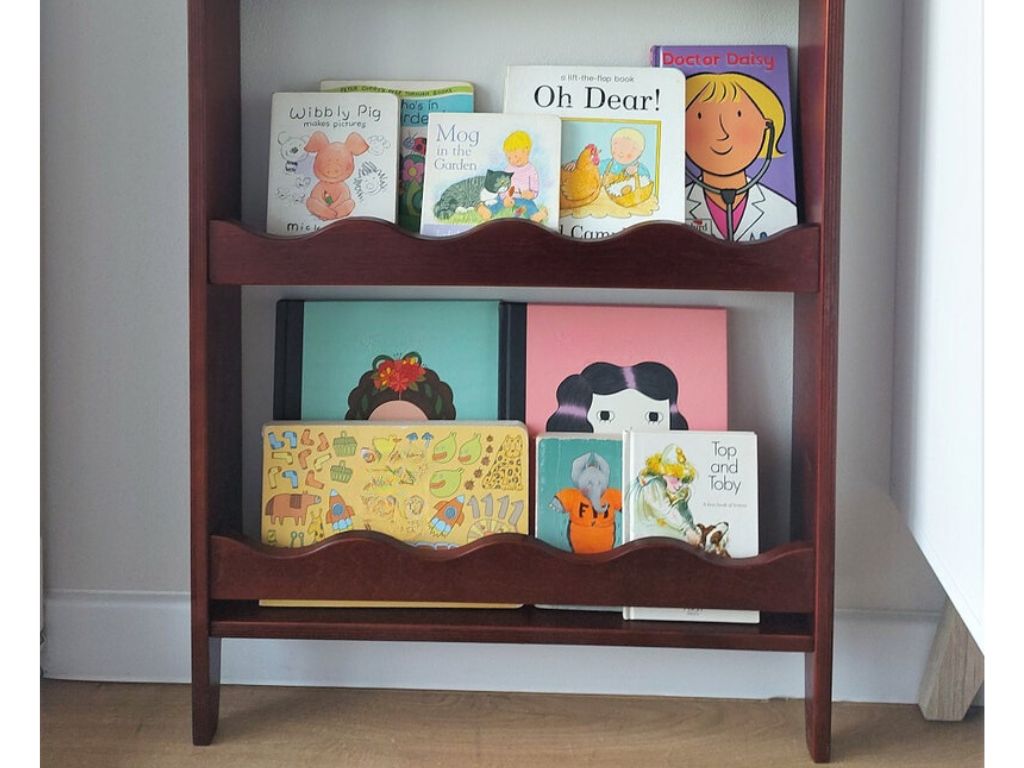 E-shop Detský Montessori regál na knihy a hračky Zvoľte farbu: Tmavo hnedá
