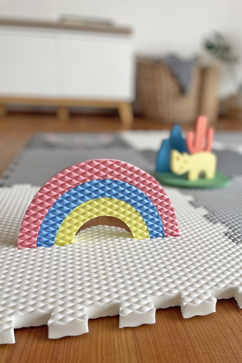 Dvanásťdielna puzzle podlaha do detskej izby ŠEDÁ