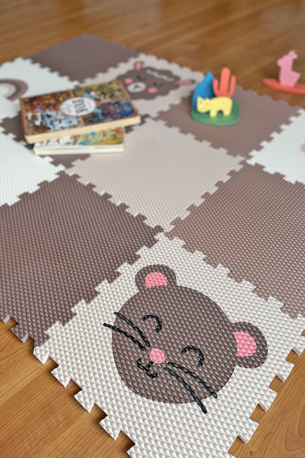 Hnedá hracia podlaha puzzle 12 dielov MYŠKA