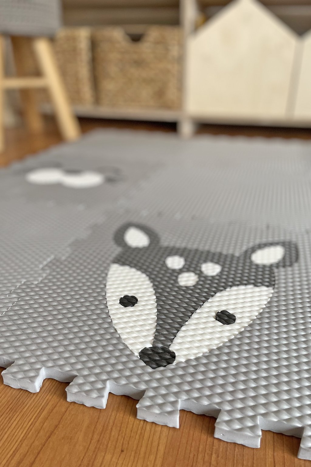 Detská penová puzzle podlaha ŠEDÁ so zvieratkami z 12 dielov