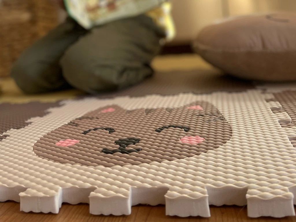 Penová podlaha puzzle 12 dielov HNEDÁ