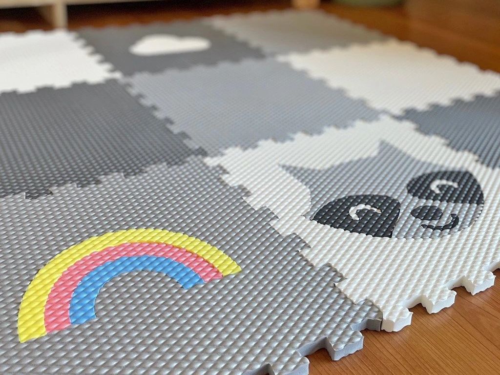 Dvanásťdielna puzzle podlaha do detskej izby MÝVAL A JEDNOROŽEC