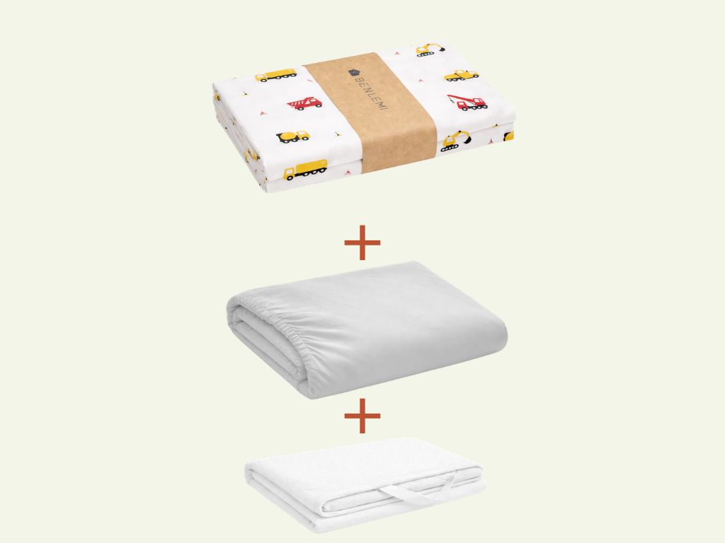 Benlemi Sada posteľnej bielizne; bavlnené obliečky AUTÁ + svetlosivé jersey prestieradlo + chránič matraca Zvoľte rozmer: 90 x 200 cm