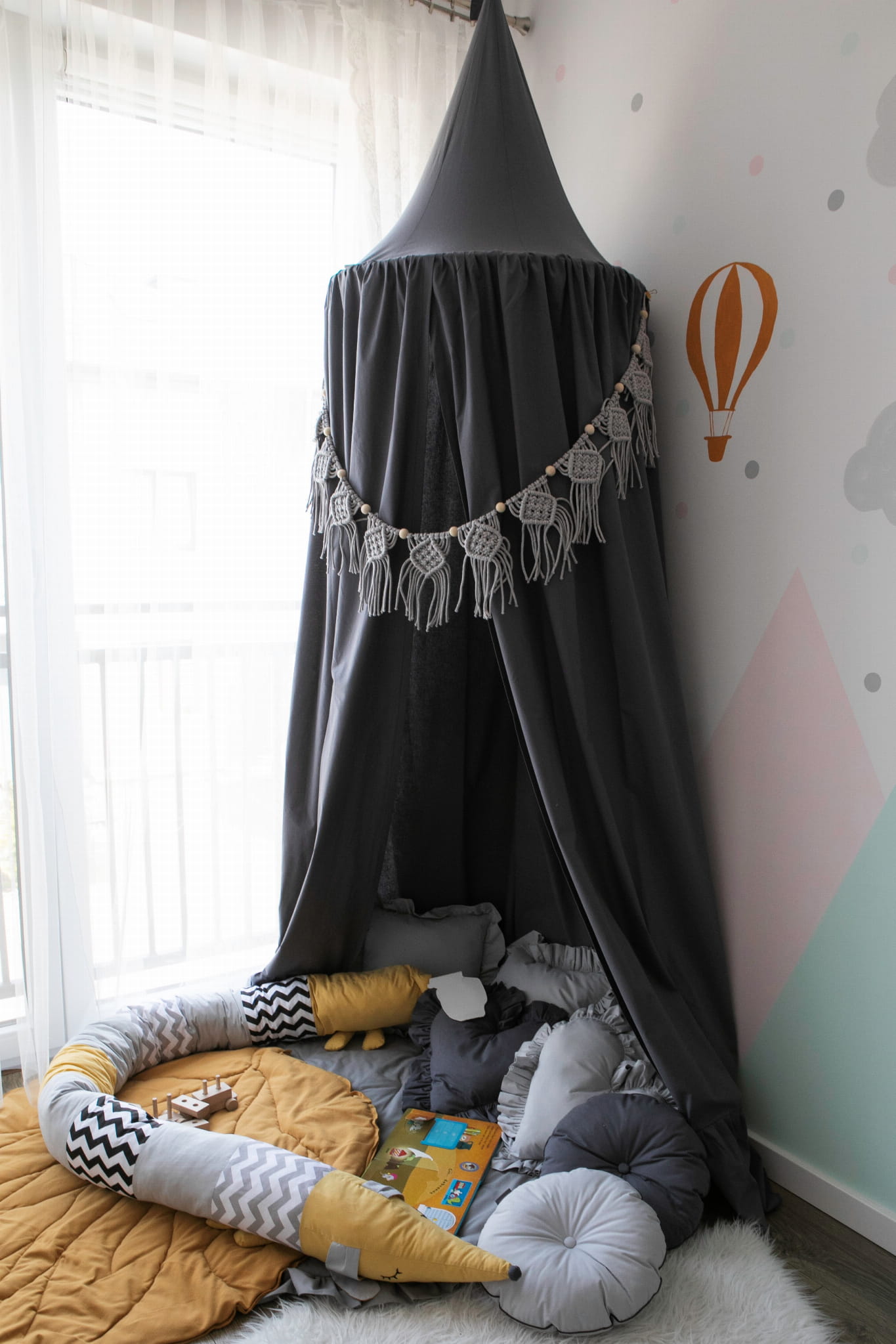 SenLove Závesný bavlnený baldachýn nad postieľku aj detskú posteľ Zvoľte farbu: Tmavosivá