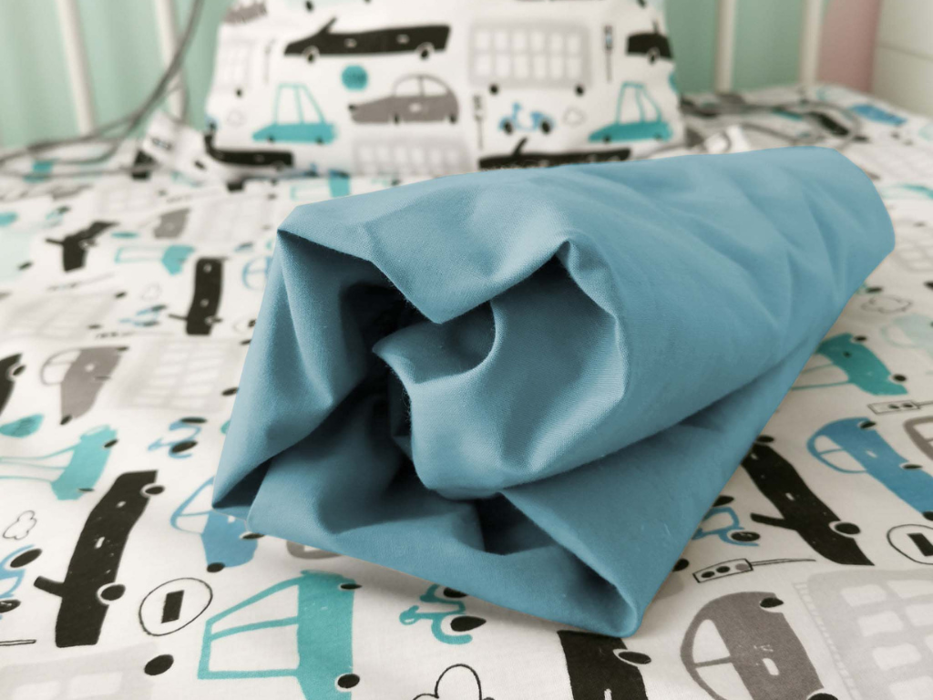 E-shop Jednolôžkové prestieradlo z bavlneného plátna 90x200 cm Zvoľte farbu: Nebesky modrá