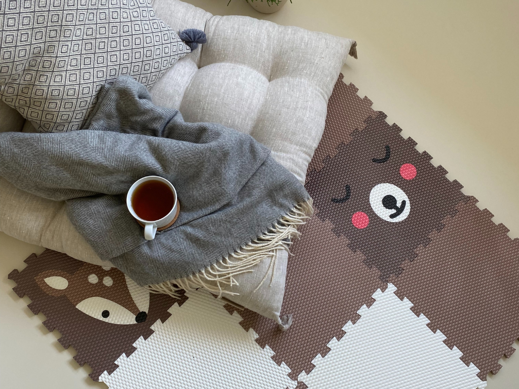 Penová puzzle podlaha na hranie do detskej izby 9 dielov LESNÉ ZVIERATÁ
