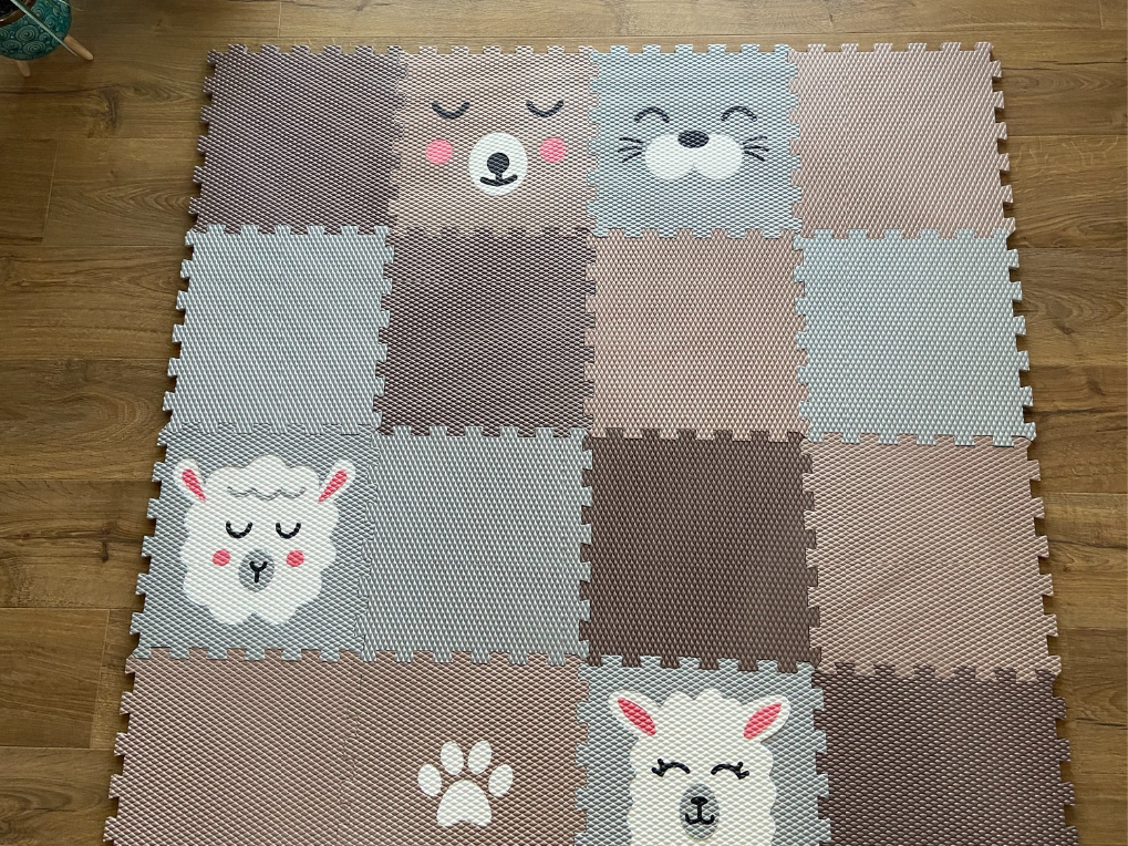 Hracia penová puzzle podlaha 16 dielov SIVO-HNEDÁ do detskej izby