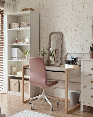 Pripravte dieťa na návrat do triedy včas. 🤓 Detský nábytok, textil i dekorácie sme zlacnili až o 30%. 🥳 Výbavu izby pre...